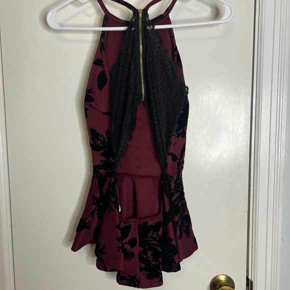 Windsor peplum top. Velvet + lace detail. Open back. - Picture 2 of 2